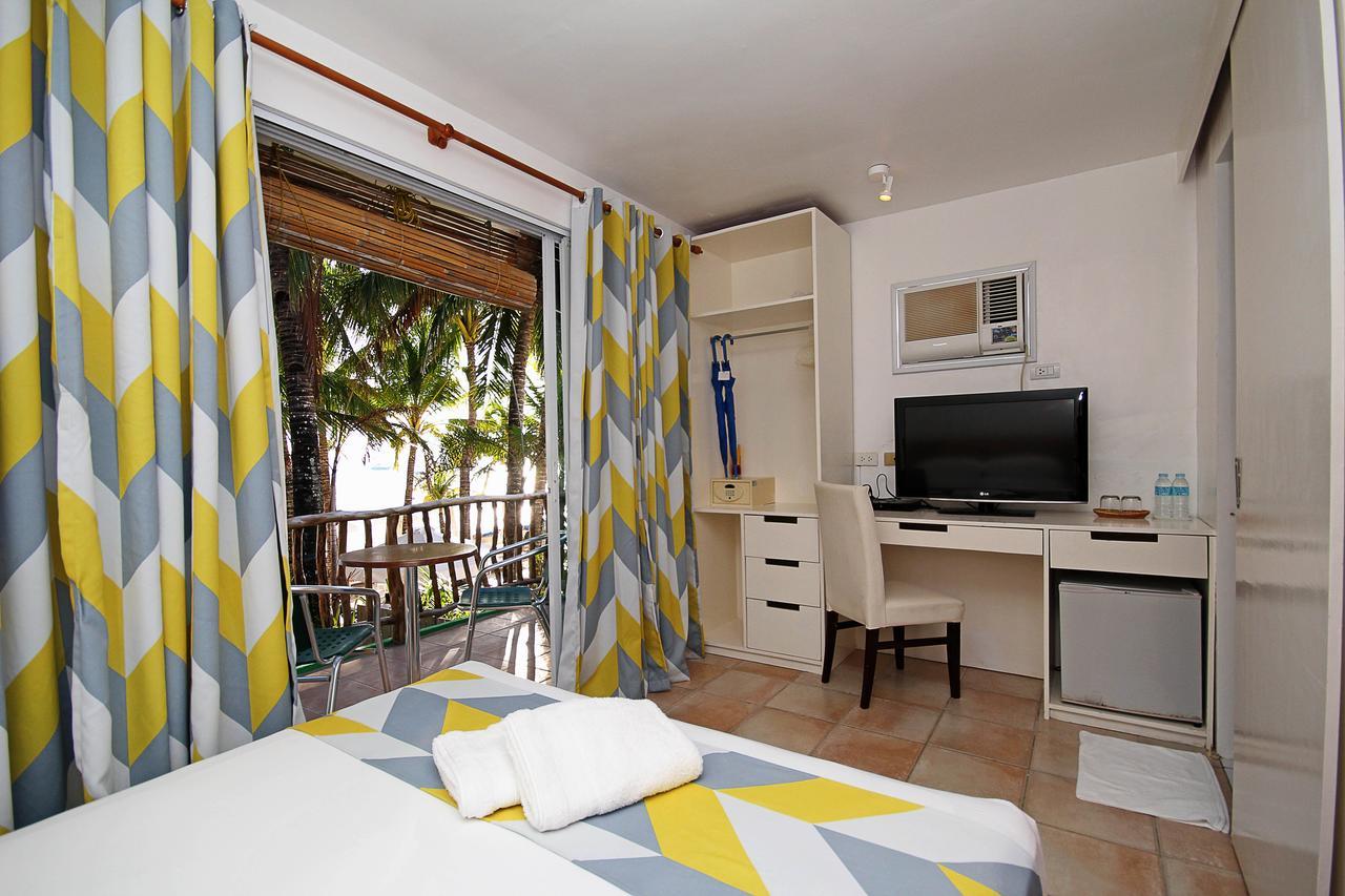 Bluewaves Beach House Balabag  Bagian luar foto