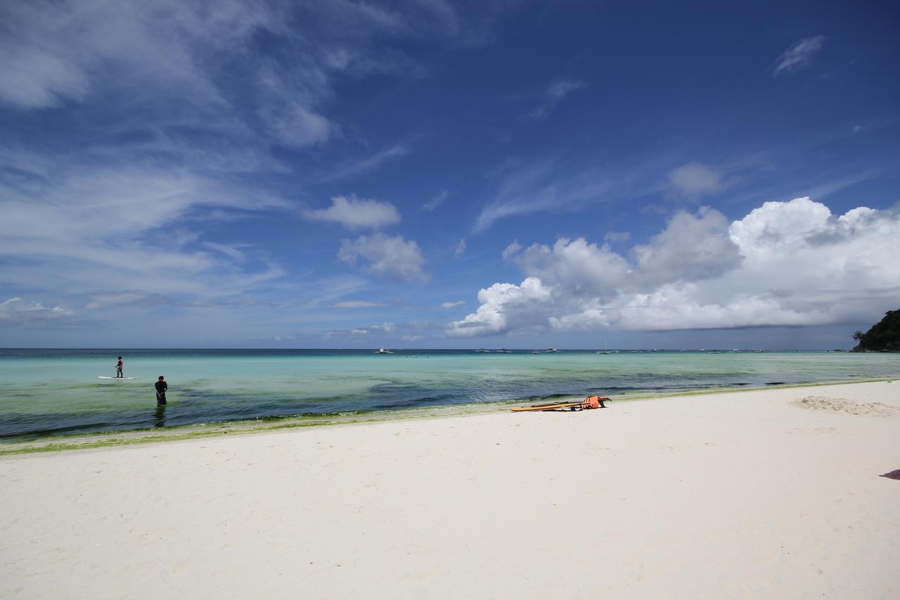 Bluewaves Beach House Balabag  Bagian luar foto
