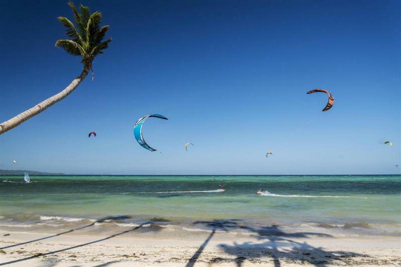 Bluewaves Beach House Balabag  Bagian luar foto