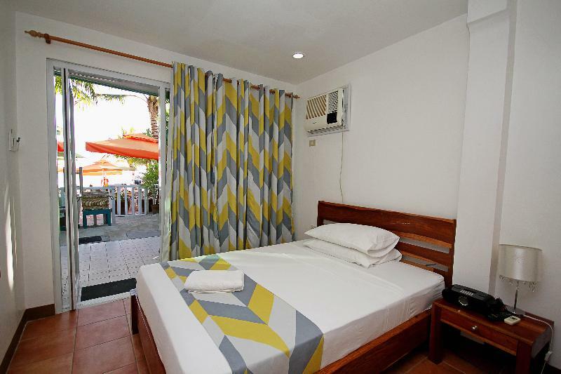 Bluewaves Beach House Balabag  Bagian luar foto